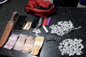 Prisões por homicídio e tráfico de drogas mobilizam PM no interior