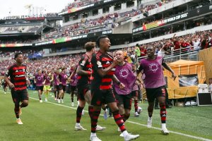 Invictos, times brasileiros decidem futuro na Copa do Mundo de Clubes
