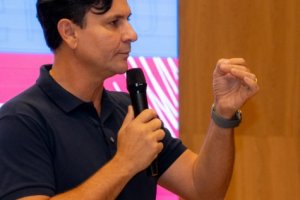 Presidente Marcelo Beltrão defende metas concretas e regime de colaboração no novo Plano Nacional de Educação