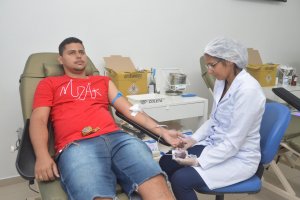 Hemoal celebra o Dia Nacional do Doador de Sangue com ações nesta segunda (25)