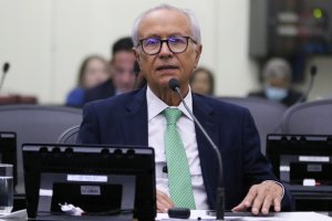 Doutor Wanderley celebra primeiro transplante cardíaco no Hospital do Coração Alagoano