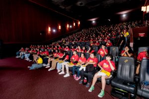 Centenas de estudantes participam do primeiro dia do Educar é Massa