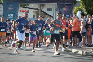 Cosems-AL faz corrida inédita pela Saúde e atrai centenas de atletas para Jaraguá