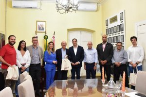 Em Penedo, presidente do Banco do Nordeste discute parcerias para turismo, agricultura e microcrédito com o prefeito Ronaldo Lopes