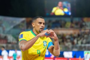 Brasil estreia com vitória no Mundial de Beach Soccer