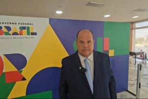 Secretário de Estado da Saúde prestigia em Brasília posse do ministro Alexandre Padilha