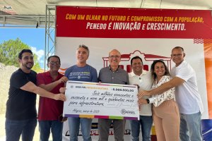 Prefeito Ronaldo Lopes e Deputado Rafael Brito entregam investimentos para o povo de Penedo