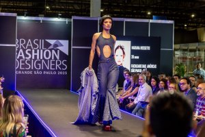 Concurso de moda destaca a inovação da indústria têxtil