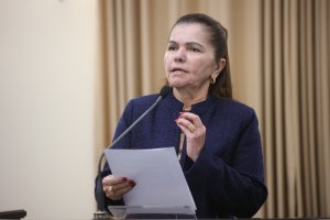 Ângela Garrote denuncia atraso de repasses e precariedade no Hospital Santa Rita