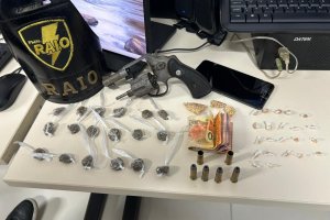 PM apreende armas e drogas durante ações em Maceió e Olho d'Água das Flores