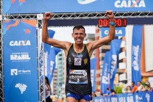 Etapa de Maceió do Circuito CAIXA tem bicampeão no masculino e vitória de atleta da casa no feminino