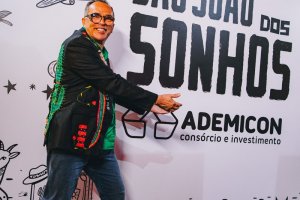 Noite de sonhos: orquestra de Mozart Vieira se apresenta em Caruaru com ação inédita da Ademicon