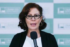 Câmara dos Deputados diz ao STF que suspendeu salário da deputada federal Carla Zambelli