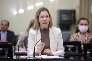 Após articulação da deputada Cibele Moura, Governo de Alagoas confirma apoio à tradicional Festa de São Pedro em Maceió