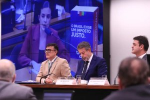 Comissão da Câmara aprova isenção do IR para quem ganha até R$ 5 mil