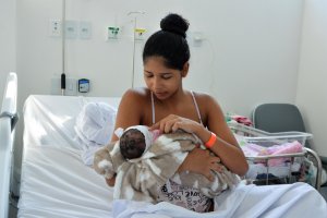 Maio Furta-Cor: Hospital da Mulher promove ações de saúde mental materna