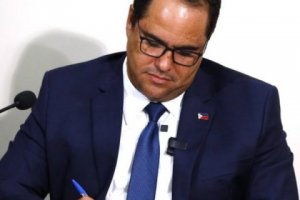 Prefeito André Bocão assina ordem de serviço para recuperação da geomanta no Barro Vermelho