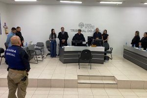 Apenas 158 dias após homicídio, réu é condenado a mais de 13 anos de prisão em júri popular