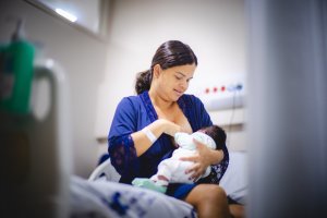 Amor que nasce junto: histórias de mães atendidas no Hospital da Cidade marcam o Dia das Mães em Maceió