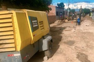 Arsal visita obras de esgotamento sanitário e participa de audiência pública em Piranhas/AL
