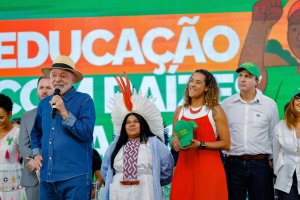 Lula mantém disposição para o diálogo, mas critica recusa de Trump