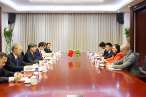 Na China, Ministério das Comunicações troca experiências de tecnologia com governo local