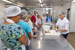 Aprendi no Flexal inicia novo curso de Confeitaria