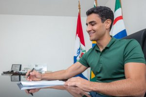 JHC anuncia reajuste salarial para servidores municipais