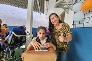 Saúde fortalece Rede de Atenção à Pessoa com Deficiência com entrega de cadeiras de roda