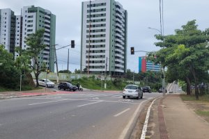 Novo semáforo na Av. Márcio Canuto começa a funcionar no domingo (13)