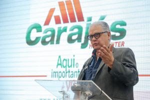 Álvaro Mendonça, presidente de honra da Carajás Home Center é homenageado com o Troféu O Mascate