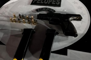 Polícia Militar apreende 30 armas e mais de 17 quilos de drogas