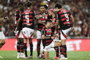 Flamengo goleia o Fortaleza em último jogo antes da Copa do Mundo de Clubes 