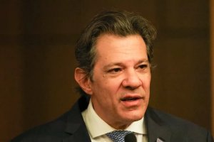 Brasil não sairá da mesa de negociação com EUA, diz Haddad