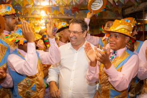 Prefeito Luciano destaca participação popular na abertura dos arraiás comunitários de Arapiraca