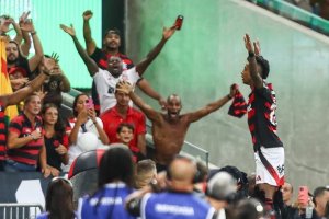 Flamengo vence novamente o vasco e está na final do Carioca