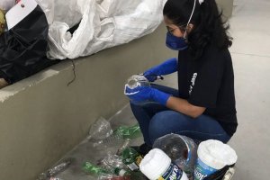 Oceanos de Plástico: Cesmac transforma resíduos em arte e inovação sustentável