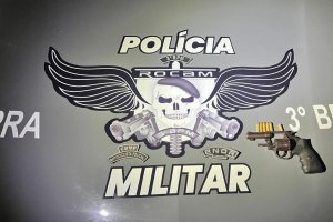 PM apreende armas e prende foragido da Justiça durante ações em Arapiraca e Marechal
