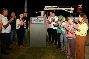 Prefeitura de São Miguel dos Campos inaugura ruas pavimentadas em povoado