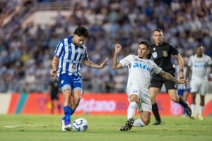 CSA vence o Grêmio com virada nos acréscimos e tem vantagem na Copa do Brasil