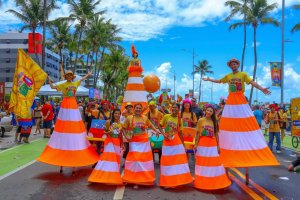 Bloco do Detran Alagoas conscientiza foliões nas prévias de Maceió