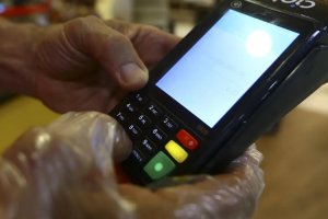 Banco Central limita valores entre registradoras de recebíveis de cartões