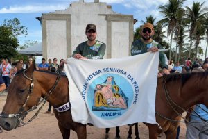 Cavalgada e Festa do Mastro marcam o início da Festa de Nossa Senhora da Piedade em Anadia