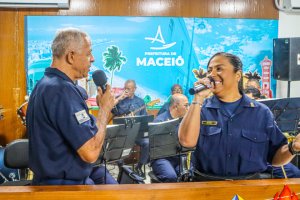 Banda de música da Guarda Civil Municipal se apresenta na Prefeitura de Maceió
