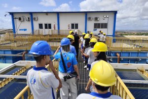 Projeto 'Você no Saneamento' recebe estudantes da Escola Primícias para visita técnica