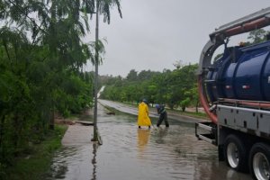 Serviços de drenagem são intensificados durante chuvas intensas de domingo