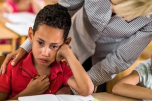 Transtornos mentais afetam milhões de adolescentes e exigem resposta urgente
