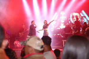 Festejos juninos agitam o fim de semana em mais uma noite de festa em Lagoa da Canoa