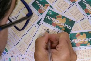 Mega-Sena sorteia neste sábado prêmio estimado em R$ 3,5 milhões