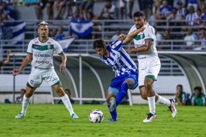 Igor Bahia decide no fim, e CSA vence o Maringá no Rei Pelé 